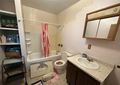 image of the one bedroom apartment bathroom