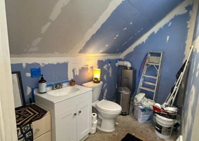 image of the upstairs bathroom