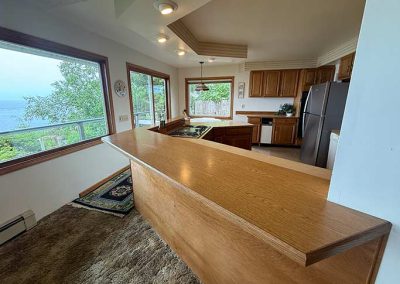 image of the kitchen bar