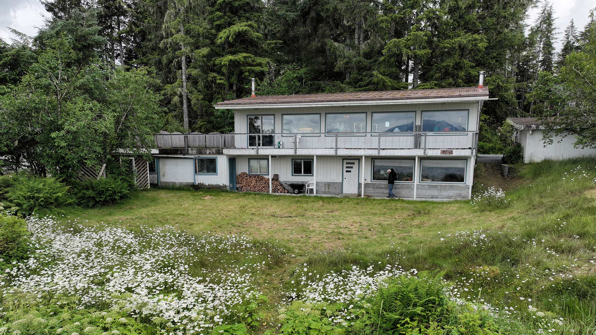 411 Sandy Beach Road