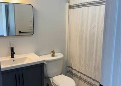 image of the upstairs bathroom